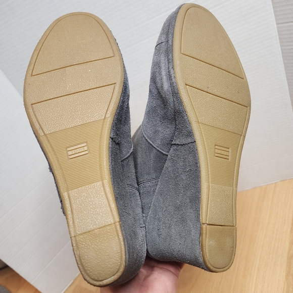 Toms Gray Suede Desert Wedge Ankle Boots Womens Size 12 Like New - Picture 8 of 16